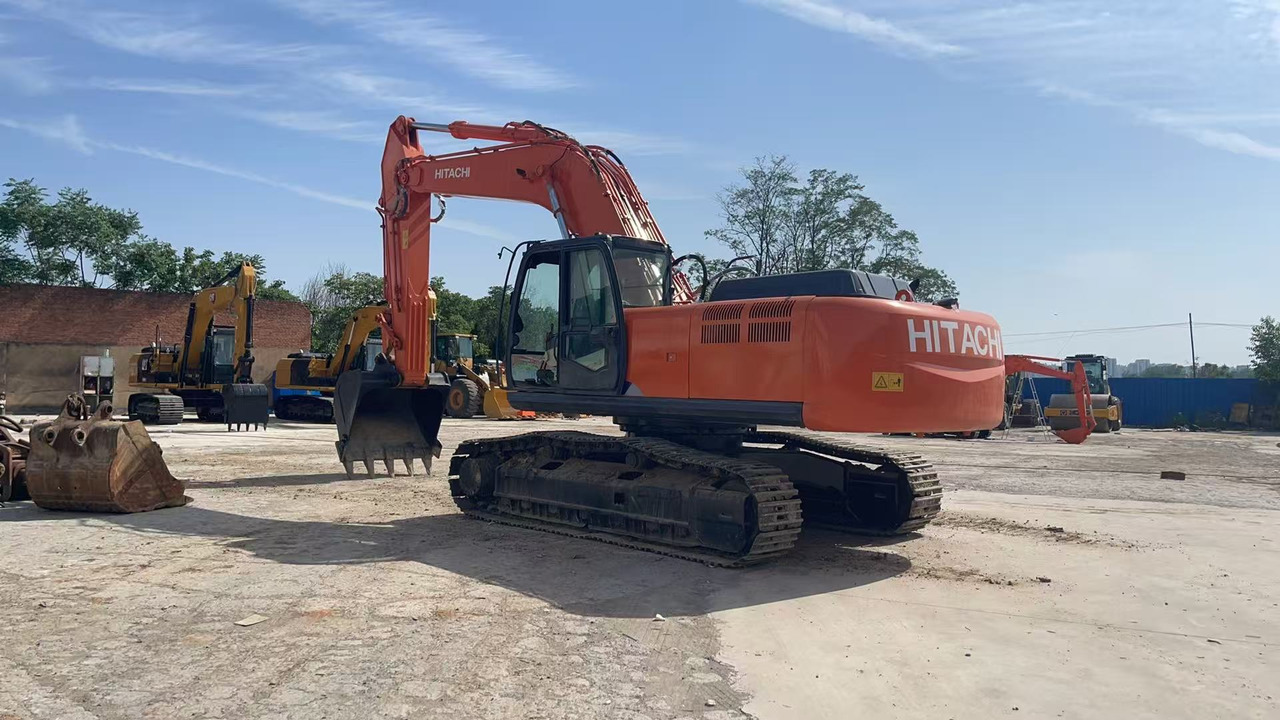HITACHI ZX350-3G Excavator | Zero Final Drive Issues | New Undercarriage | Super Clean - Bager goseničar: slika 2 HITACHI ZX350-3G Excavator | Zero Final Drive Issues | New Undercarriage | Super Clean - Bager goseničar: slika 2