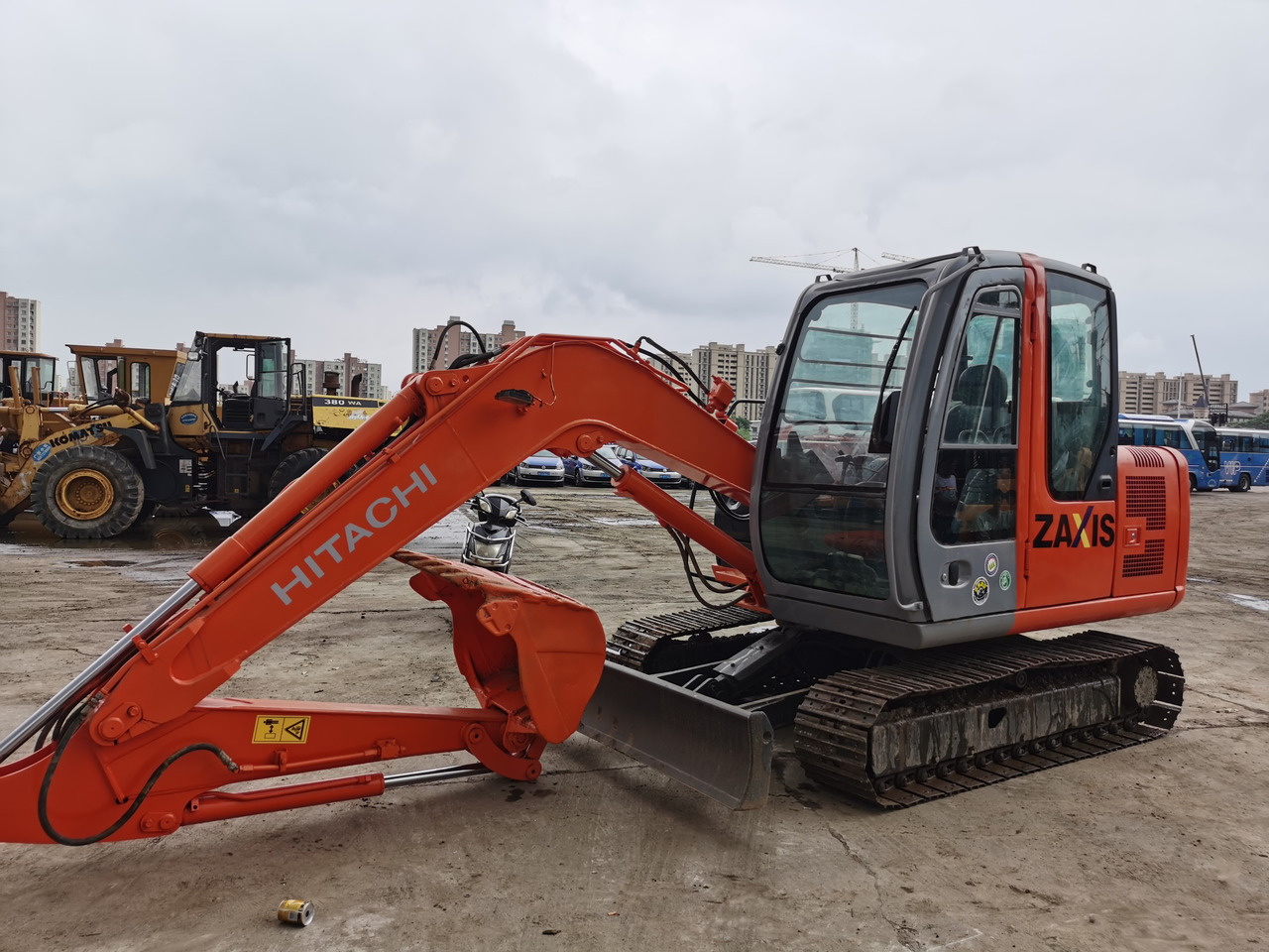 HITACHI ZX60 - Bager goseničar: slika 4 HITACHI ZX60 - Bager goseničar: slika 4