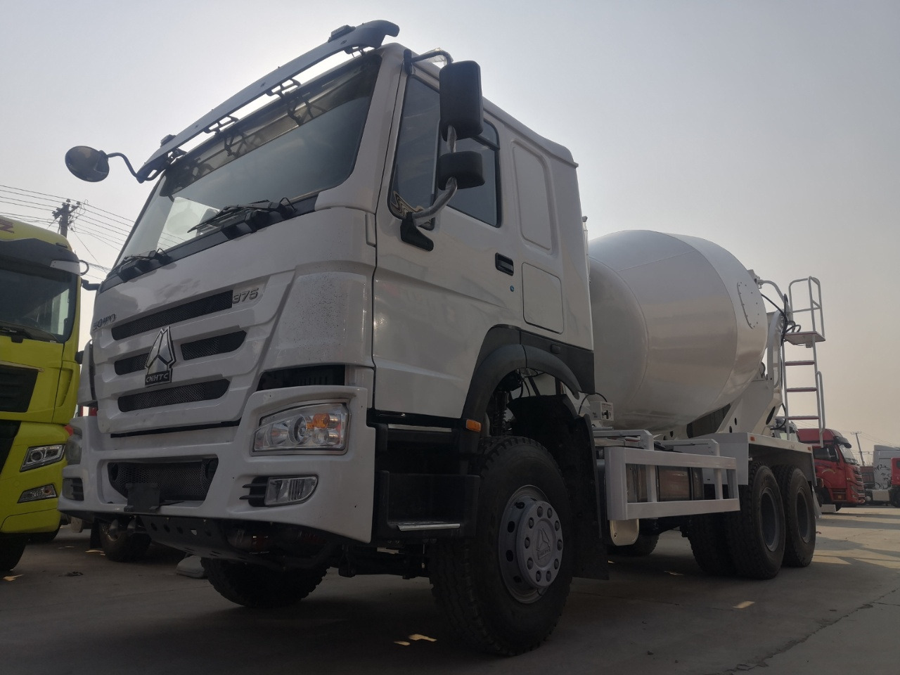 HOWO 10Cube Cement Mixer Truck 6*4 Click Here for Discount - Avtomešalec: slika 4 HOWO 10Cube Cement Mixer Truck 6*4 Click Here for Discount - Avtomešalec: slika 4