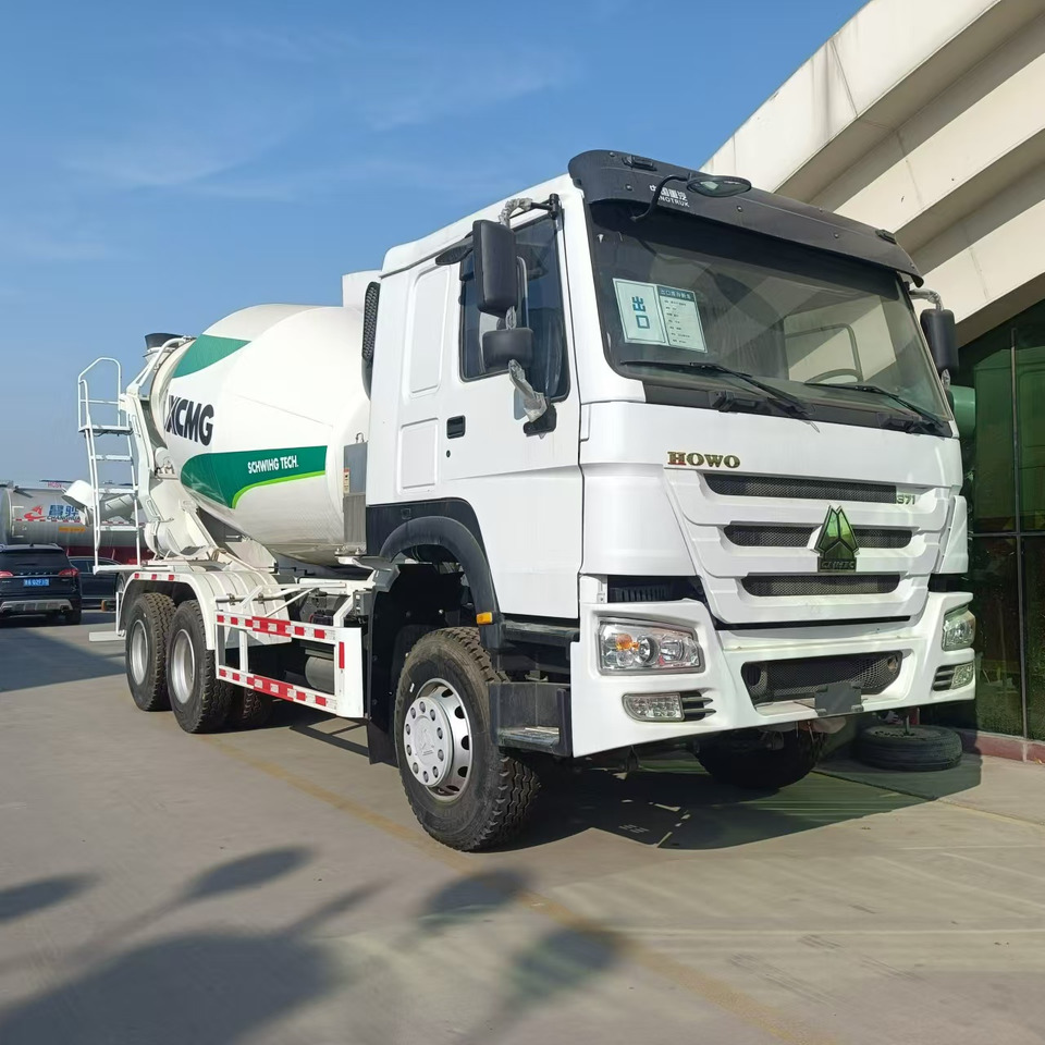 HOWO 6*4 Cement Mixer Truck - Avtomešalec: slika 2 HOWO 6*4 Cement Mixer Truck - Avtomešalec: slika 2