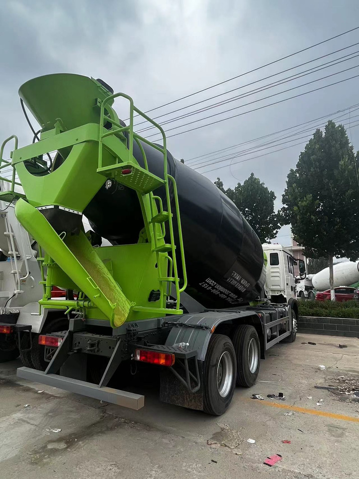HOWO TX350 Cement Mixer Truck - Avtomešalec: slika 3 HOWO TX350 Cement Mixer Truck - Avtomešalec: slika 3