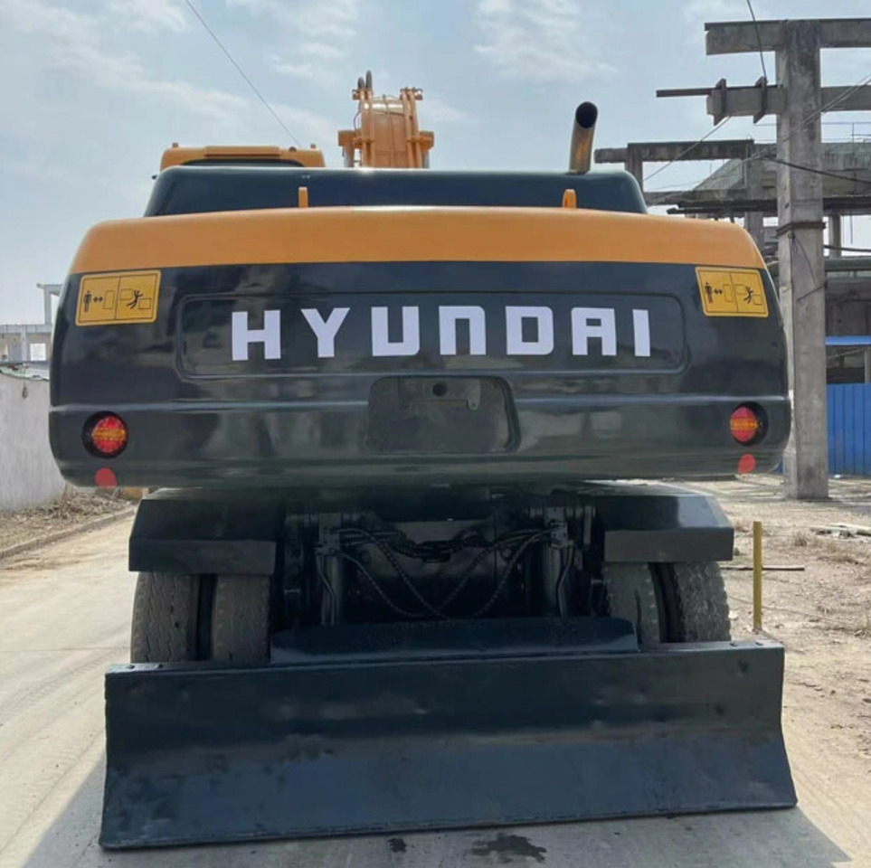HYUNDAI R210W-9 - Kolesni nakladalec: slika 5 HYUNDAI R210W-9 - Kolesni nakladalec: slika 5