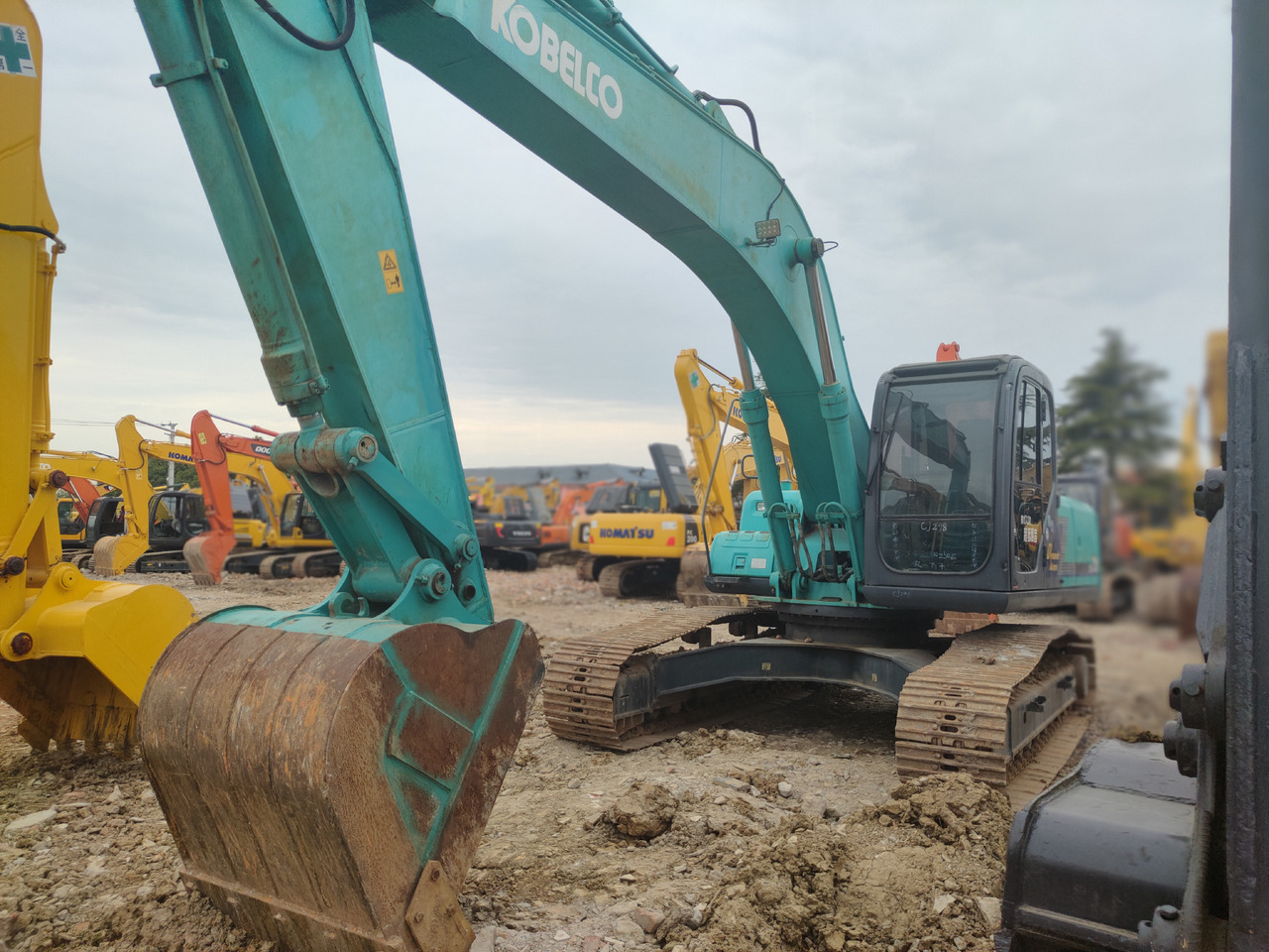 KOBELCO SK250 - Bager goseničar: slika 2 KOBELCO SK250 - Bager goseničar: slika 2