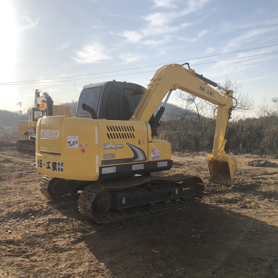 KOBELCO SK75 - Bager goseničar: slika 4 KOBELCO SK75 - Bager goseničar: slika 4