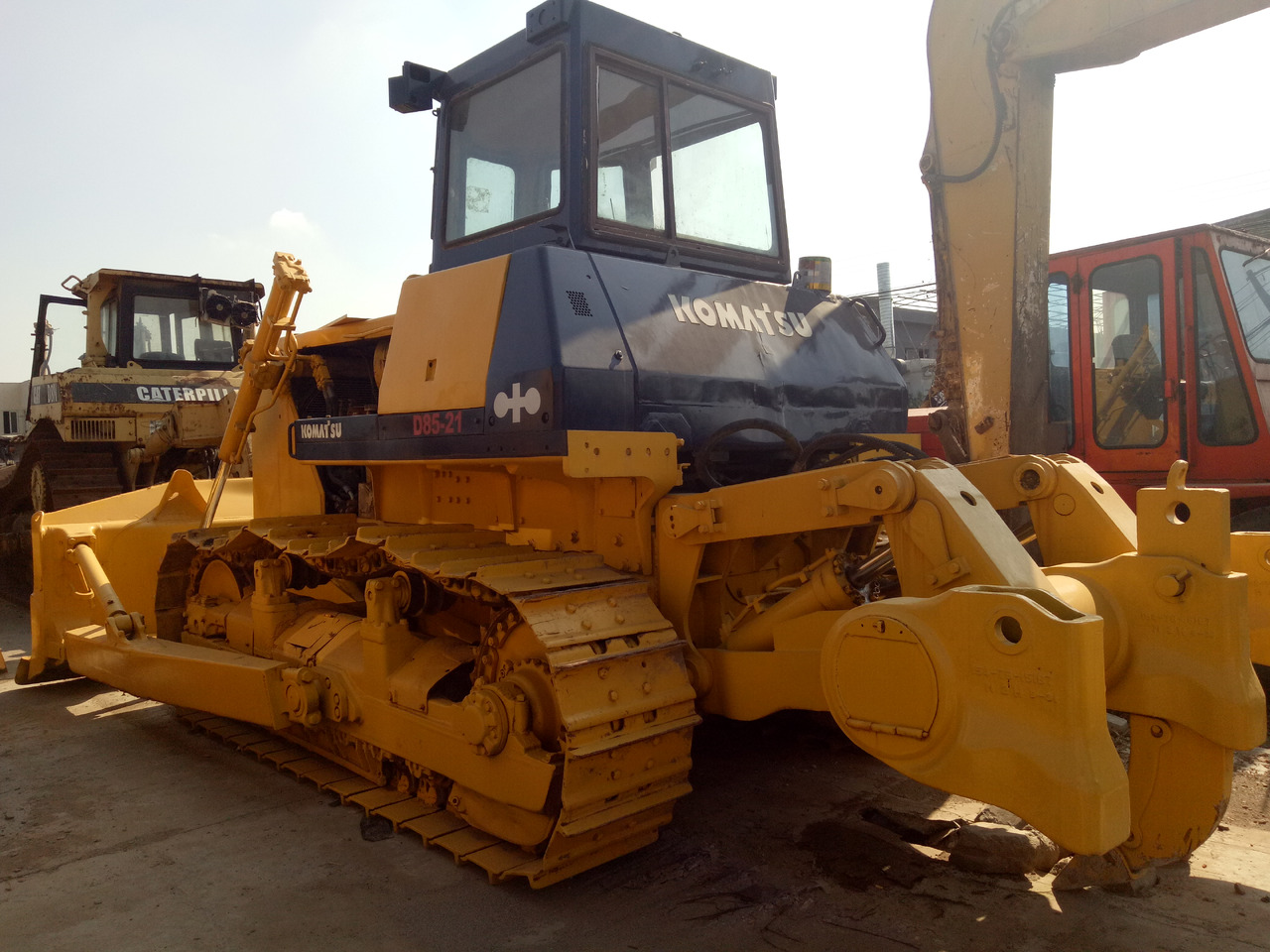 KOMATSU D85 - Buldožer: slika 2 KOMATSU D85 - Buldožer: slika 2