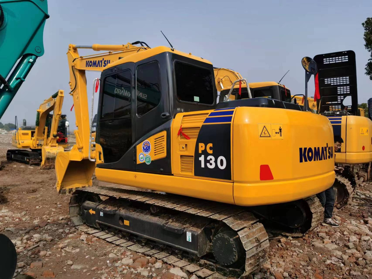 KOMATSU PC130-7 - Bager goseničar: slika 2 KOMATSU PC130-7 - Bager goseničar: slika 2