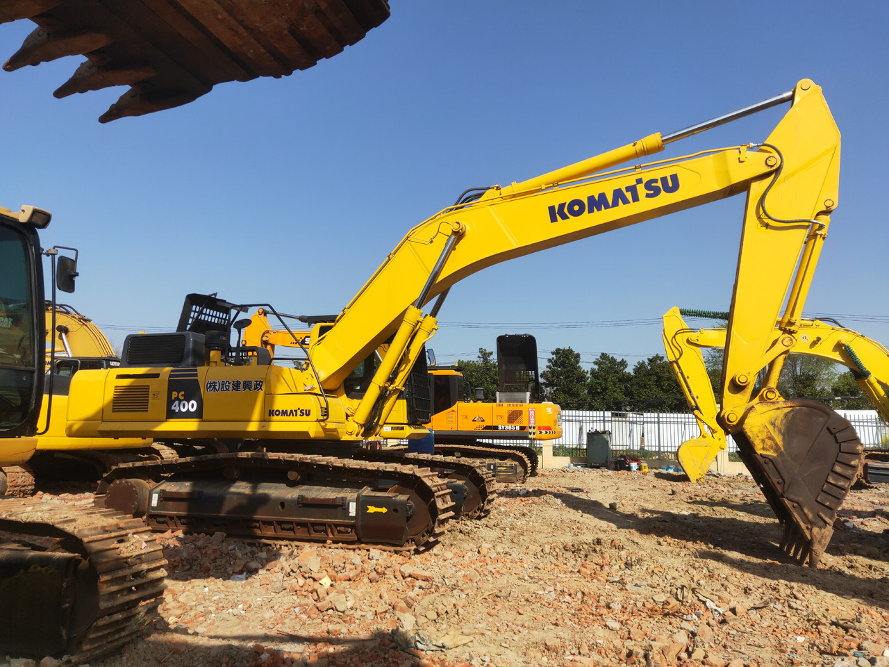 KOMATSU PC400-8 - Bager goseničar: slika 1 KOMATSU PC400-8 - Bager goseničar: slika 1