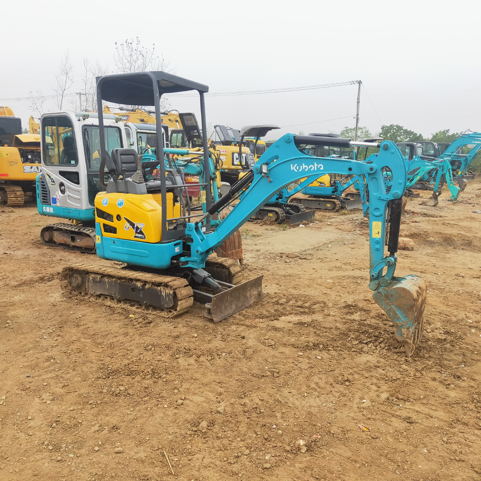 KUBOTA U17 - Mini bager: slika 1 KUBOTA U17 - Mini bager: slika 1