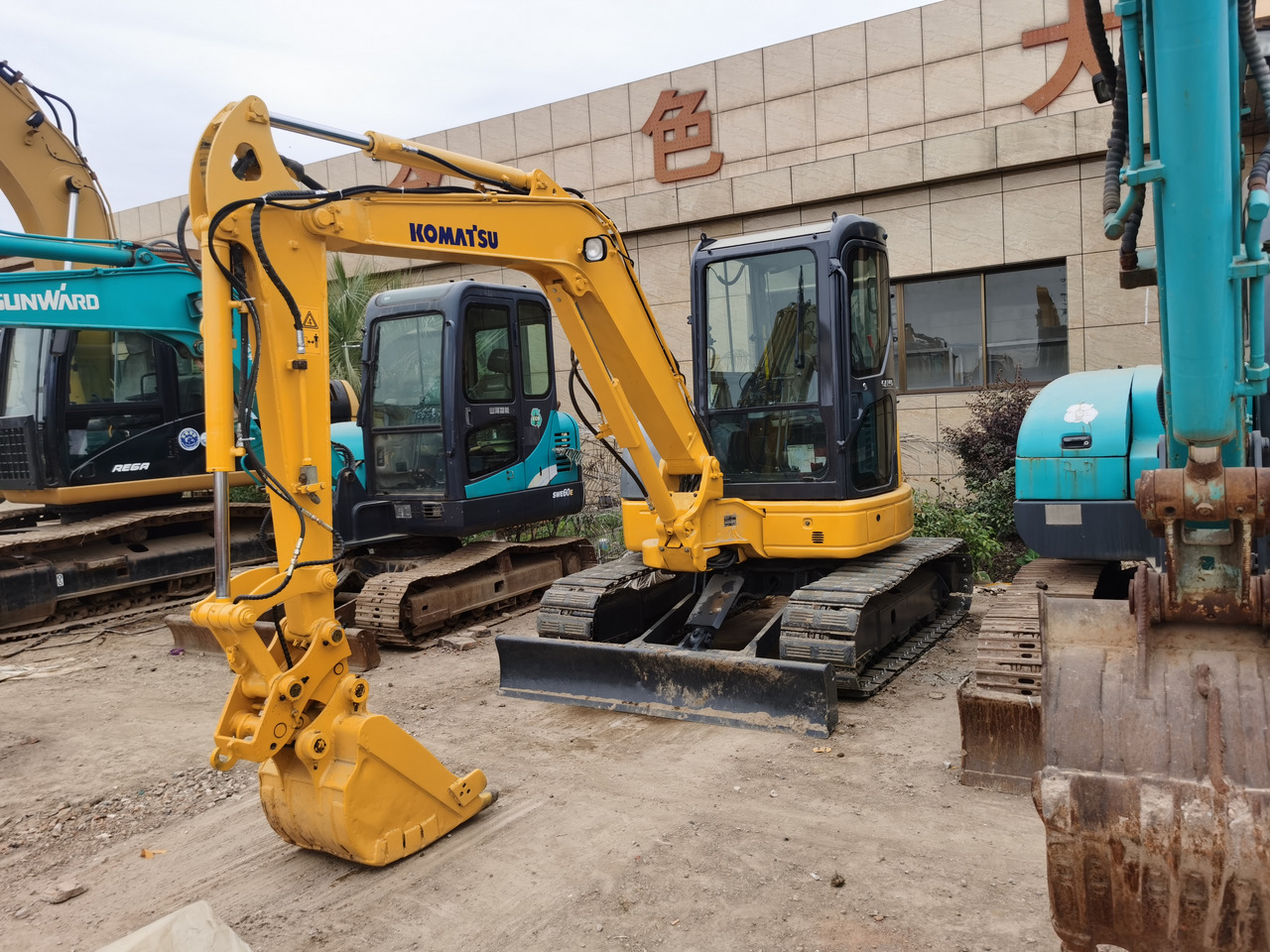 Komatsu Mini Excavator Pc40MR - Mini bager: slika 3 Komatsu Mini Excavator Pc40MR - Mini bager: slika 3