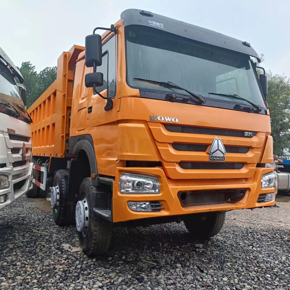 SINOTRUK 8x4 HOWO Dump Truck Click for Discount - Tovornjak prekucnik: slika 2 SINOTRUK 8x4 HOWO Dump Truck Click for Discount - Tovornjak prekucnik: slika 2