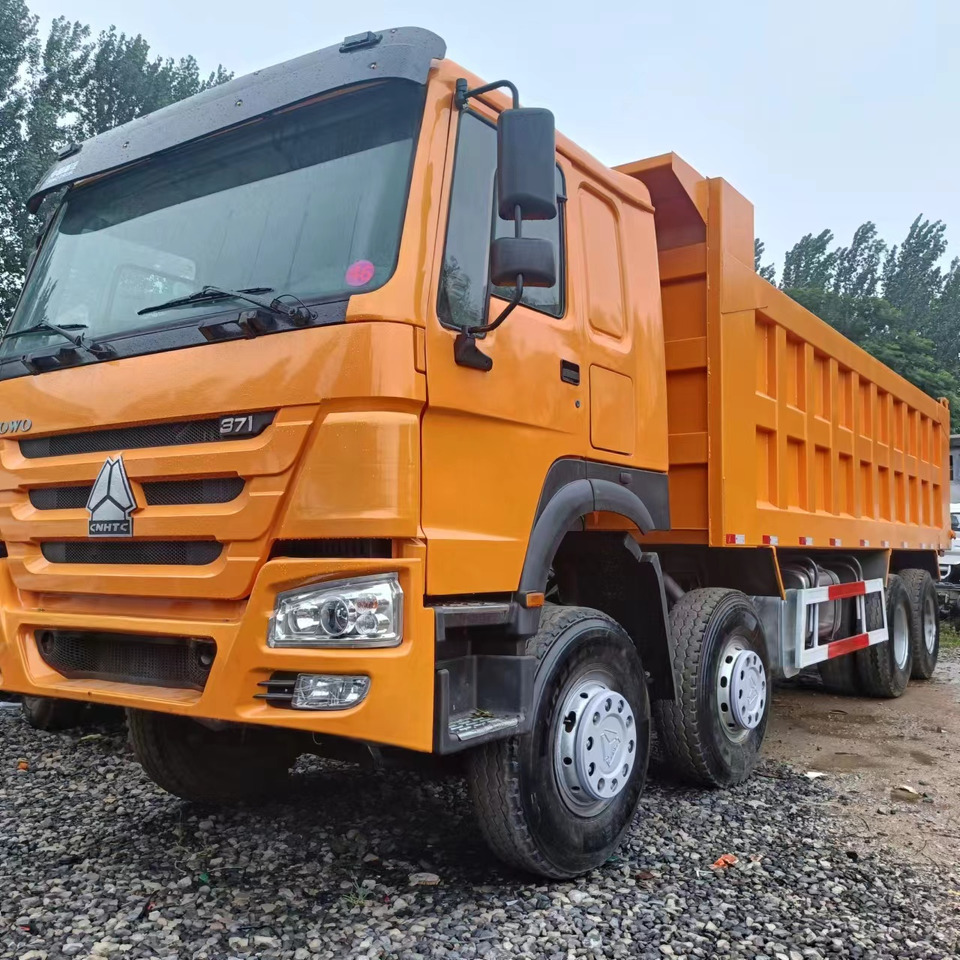 SINOTRUK 8x4 HOWO Dump Truck Click for Discount - Tovornjak prekucnik: slika 1 SINOTRUK 8x4 HOWO Dump Truck Click for Discount - Tovornjak prekucnik: slika 1