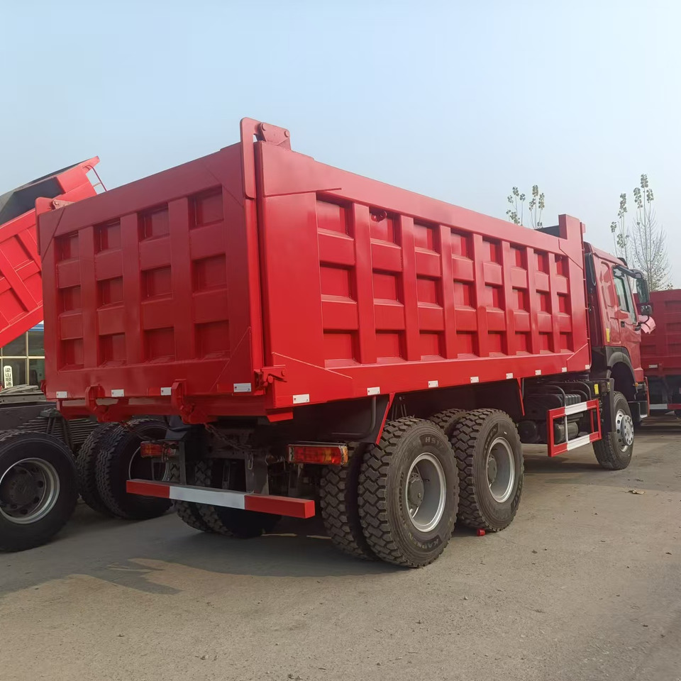 SINOTRUK HOWO 336 6x4 CLICK HERE FOR DISCOUNT - Tovornjak prekucnik: slika 4 SINOTRUK HOWO 336 6x4 CLICK HERE FOR DISCOUNT - Tovornjak prekucnik: slika 4