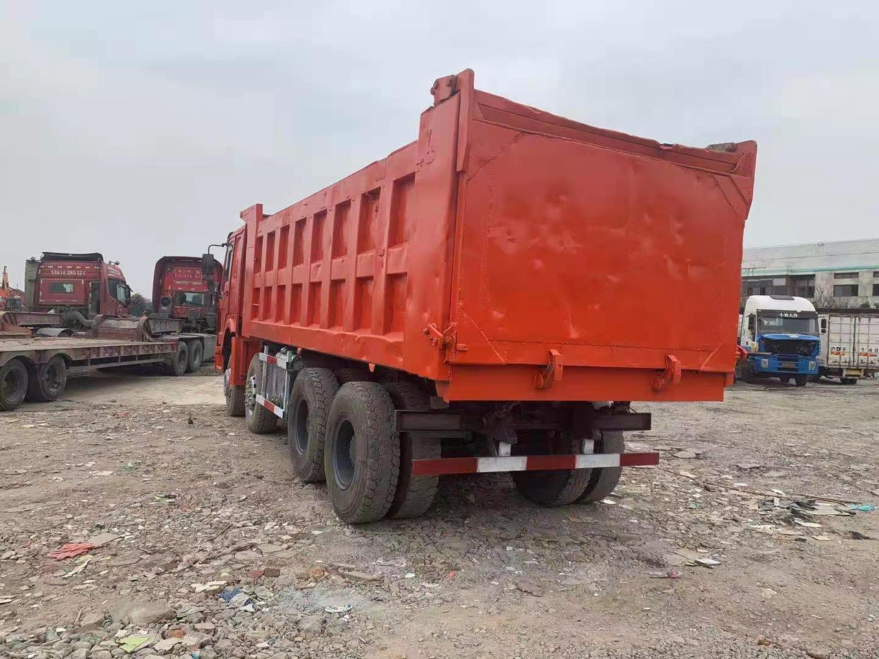 SINOTRUK HOWO 371 8X4 CLICK HERE FOR DISCOUNT - Tovornjak prekucnik: slika 4 SINOTRUK HOWO 371 8X4 CLICK HERE FOR DISCOUNT - Tovornjak prekucnik: slika 4
