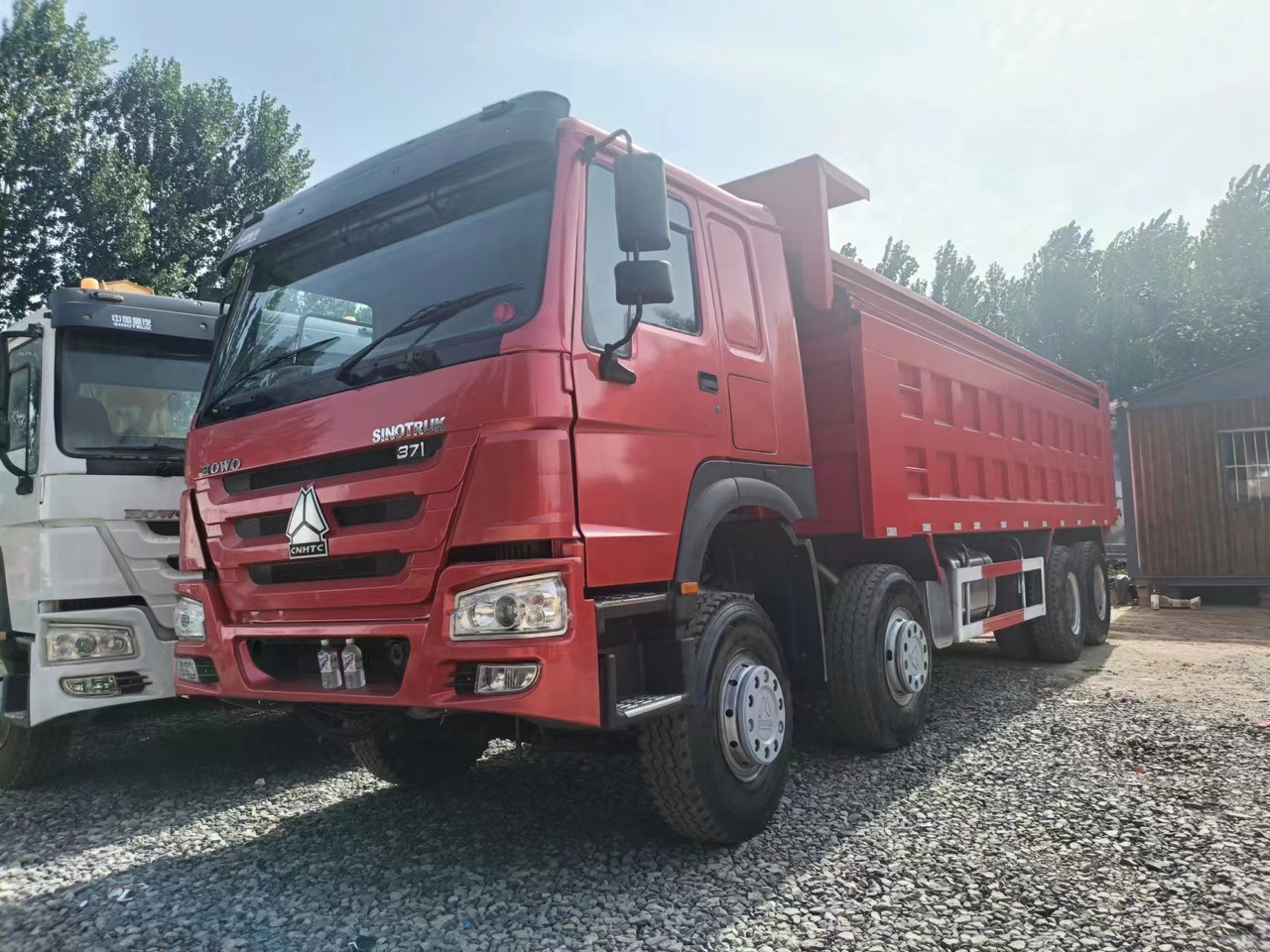 SINOTRUK HOWO 371 - Tovornjak prekucnik: slika 1 SINOTRUK HOWO 371 - Tovornjak prekucnik: slika 1