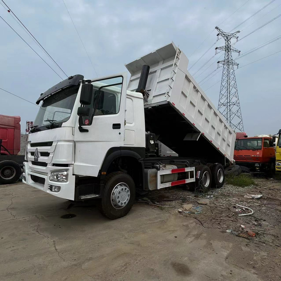 SINOTRUK HOWO 6x4 Dump Truck Click for Discount - Tovornjak prekucnik: slika 4 SINOTRUK HOWO 6x4 Dump Truck Click for Discount - Tovornjak prekucnik: slika 4