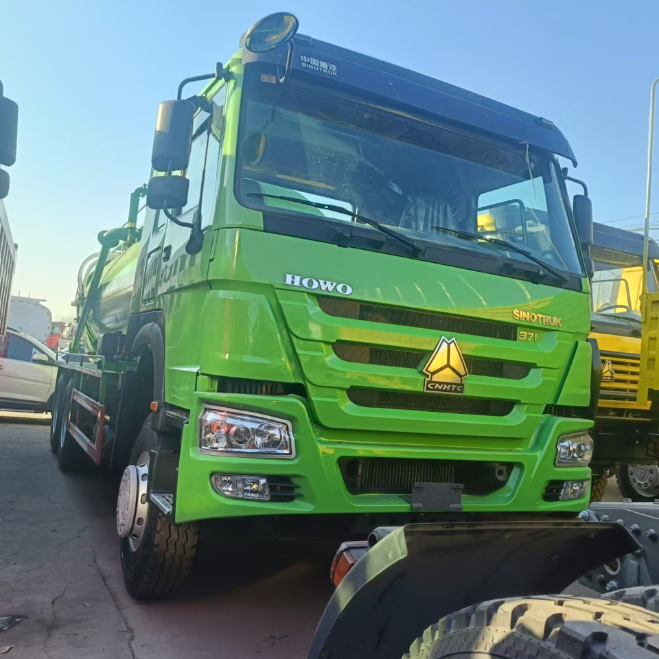 SINOTRUK HOWO Sewage Suction Truck 6*4 Click Here for Discount - Vakuumski tovornjak: slika 1 SINOTRUK HOWO Sewage Suction Truck 6*4 Click Here for Discount - Vakuumski tovornjak: slika 1