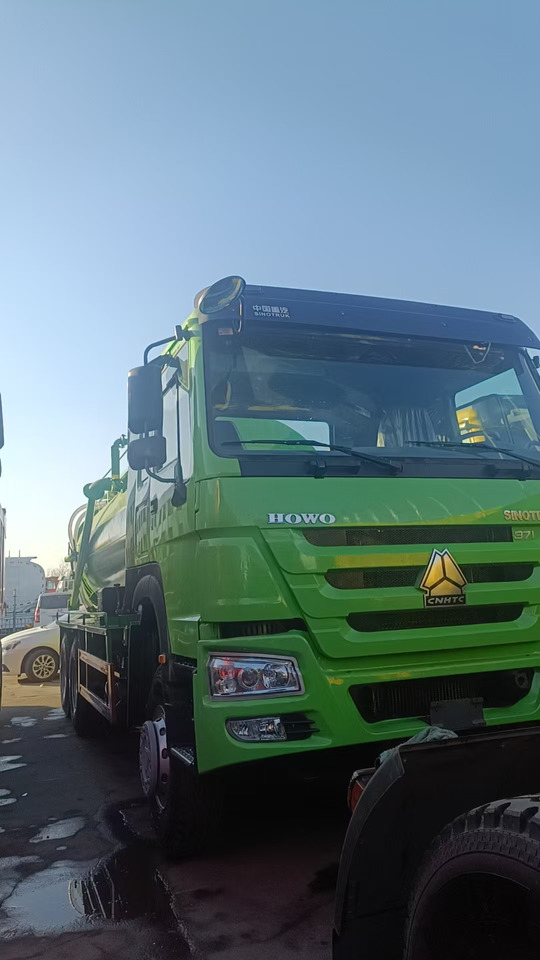 SINOTRUK HOWO Sewage Suction Truck 6*4 Click Here for Discount - Vakuumski tovornjak: slika 3 SINOTRUK HOWO Sewage Suction Truck 6*4 Click Here for Discount - Vakuumski tovornjak: slika 3