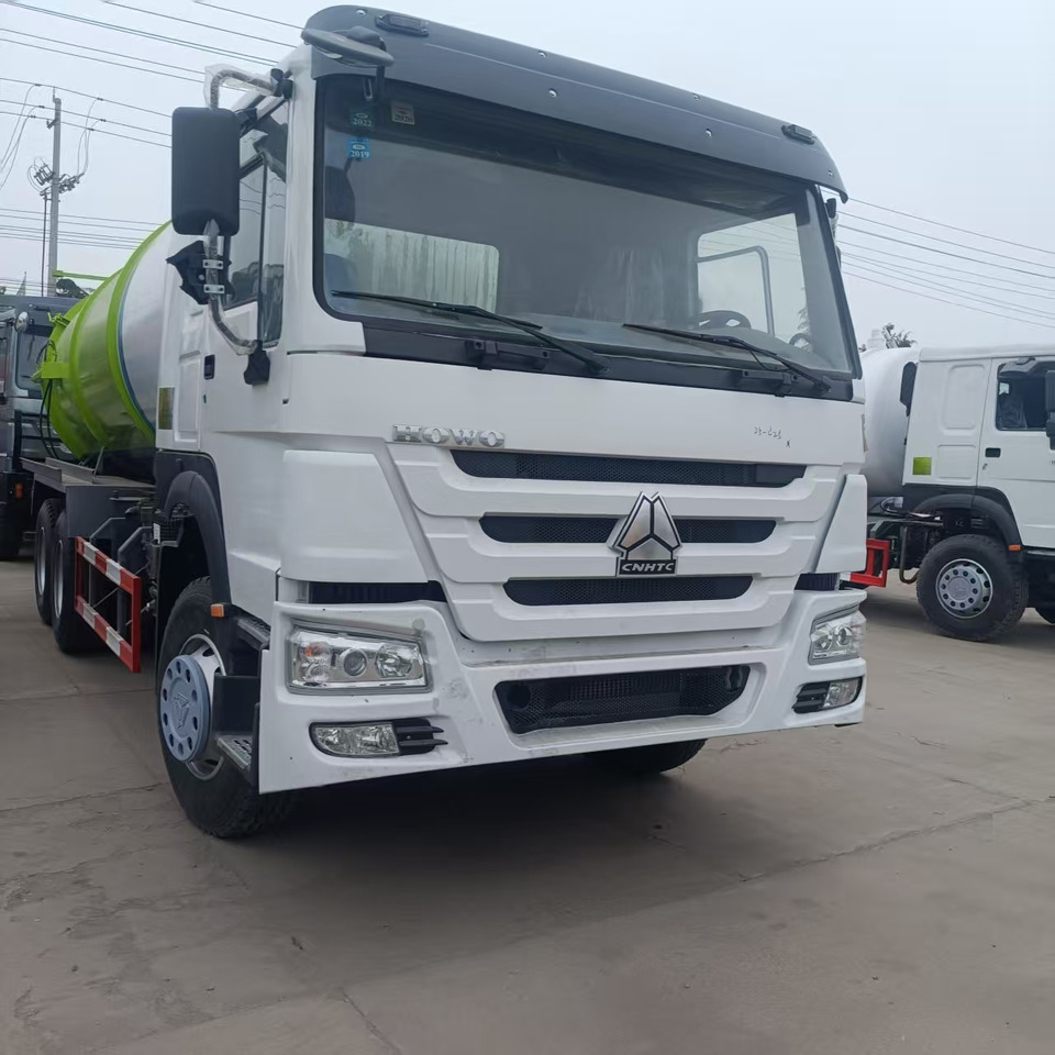 Sinotruk Howo Howo 6x4 Large Vacuum Suction Truck - Vakuumski tovornjak: slika 3 Sinotruk Howo Howo 6x4 Large Vacuum Suction Truck - Vakuumski tovornjak: slika 3