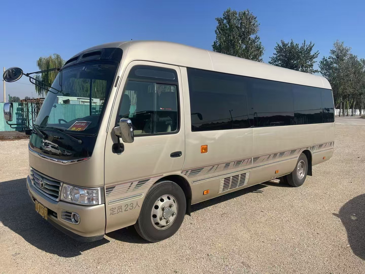 TOYOTA Mini Bus 23 Seats Click Here for Discount - Potovalni avtobus: slika 2 TOYOTA Mini Bus 23 Seats Click Here for Discount - Potovalni avtobus: slika 2