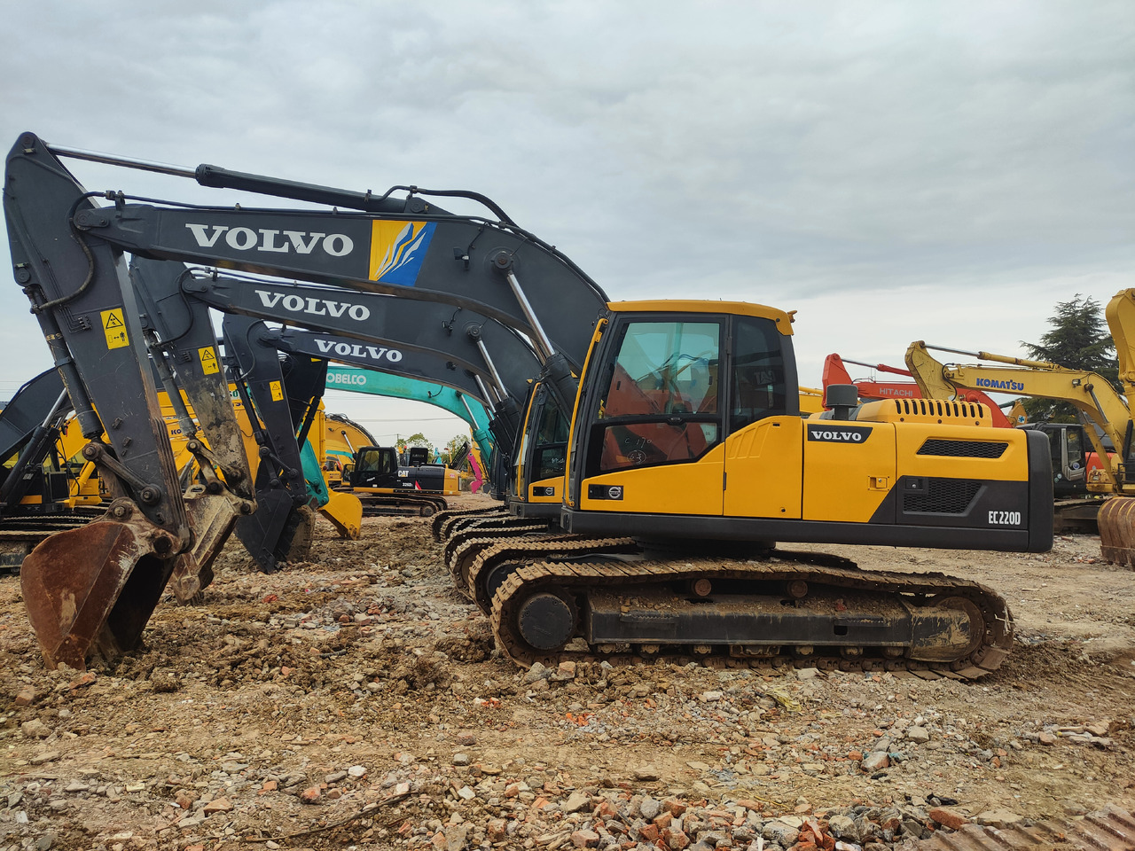 VOLVO EC220D - Bager goseničar: slika 3 VOLVO EC220D - Bager goseničar: slika 3