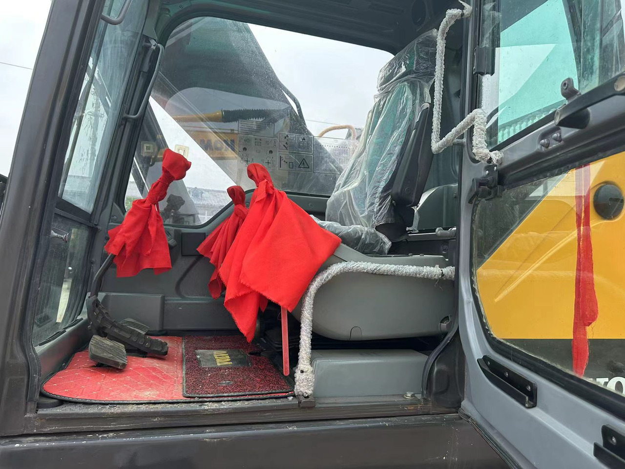 VOLVO Excavator EC240D Cilck for Discount - Bager goseničar: slika 4 VOLVO Excavator EC240D Cilck for Discount - Bager goseničar: slika 4