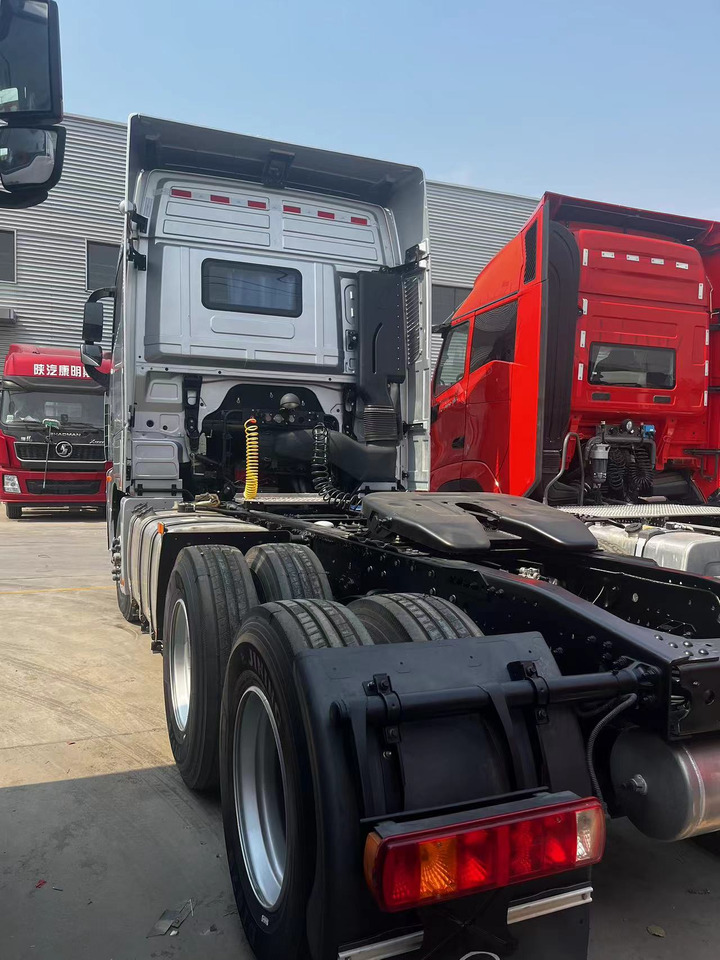 FOTON Auman Tractor Unit 6✖4 Automatic Good condition - Vlačilec: slika 5 FOTON Auman Tractor Unit 6✖4 Automatic Good condition - Vlačilec: slika 5