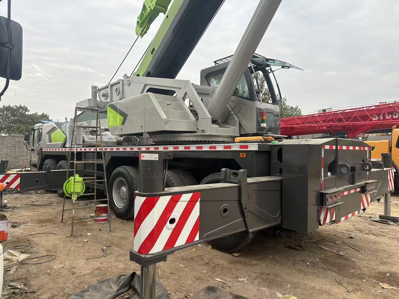 ZOOMLION Crane 50Ton - Avtodvigalo za vse namene: slika 2 ZOOMLION Crane 50Ton - Avtodvigalo za vse namene: slika 2