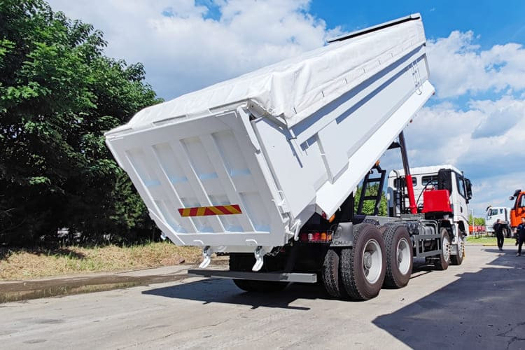 SHACMAN Shacman Dump Truck for Sale in Nigeria - Tovornjak prekucnik: slika 4 SHACMAN Shacman Dump Truck for Sale in Nigeria - Tovornjak prekucnik: slika 4
