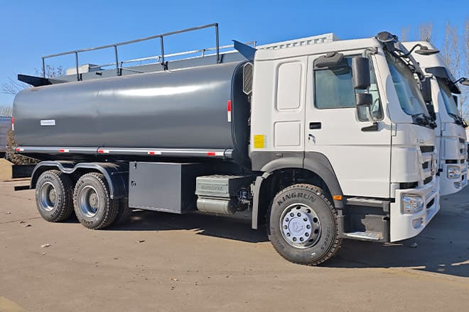 SINOTRUK 2025 New Howo Oil Tanker Trucks for Sale in Congo - Tovornjak cisterna: slika 2 SINOTRUK 2025 New Howo Oil Tanker Trucks for Sale in Congo - Tovornjak cisterna: slika 2
