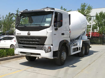 SINOTRUK Concrete Mixer Truck for Sale in Ghana - Avtomešalec: slika 4 SINOTRUK Concrete Mixer Truck for Sale in Ghana - Avtomešalec: slika 4