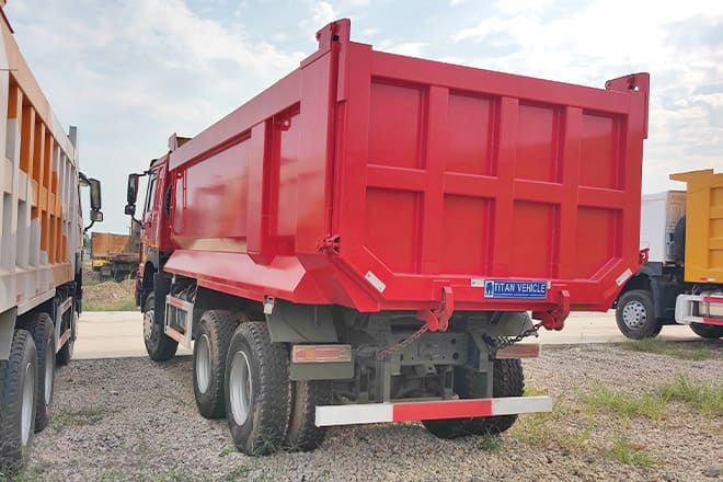 SINOTRUK Howo 371 10 Wheeler Used Dump Trucks for Sale in Congo - Tovornjak prekucnik: slika 3 SINOTRUK Howo 371 10 Wheeler Used Dump Trucks for Sale in Congo - Tovornjak prekucnik: slika 3