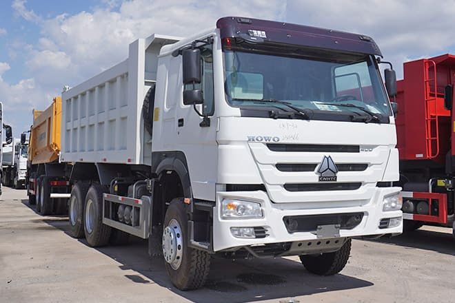 SINOTRUK Howo 6x4 New Tipper Trucks for Sale in Mauritania - Tovornjak prekucnik: slika 3 SINOTRUK Howo 6x4 New Tipper Trucks for Sale in Mauritania - Tovornjak prekucnik: slika 3