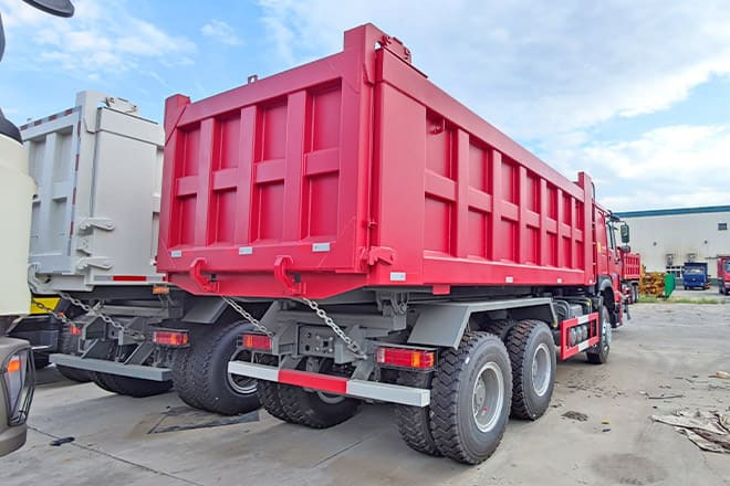 SINOTRUK New Sinotruk Howo 340 Tipper Trucks for Sale in Mali - Tovornjak prekucnik: slika 3 SINOTRUK New Sinotruk Howo 340 Tipper Trucks for Sale in Mali - Tovornjak prekucnik: slika 3