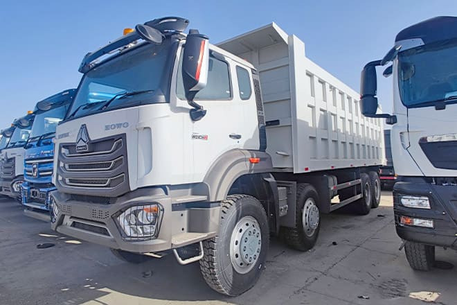 SINOTRUK Sino Howo 8x4 Dump truck for Sale in Senegal - Tovornjak prekucnik: slika 4 SINOTRUK Sino Howo 8x4 Dump truck for Sale in Senegal - Tovornjak prekucnik: slika 4