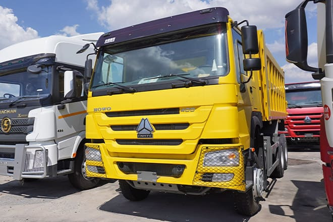 SINOTRUK Sinotruk Howo 400 New Dump Truck for Sale in Angola - Tovornjak prekucnik: slika 1 SINOTRUK Sinotruk Howo 400 New Dump Truck for Sale in Angola - Tovornjak prekucnik: slika 1