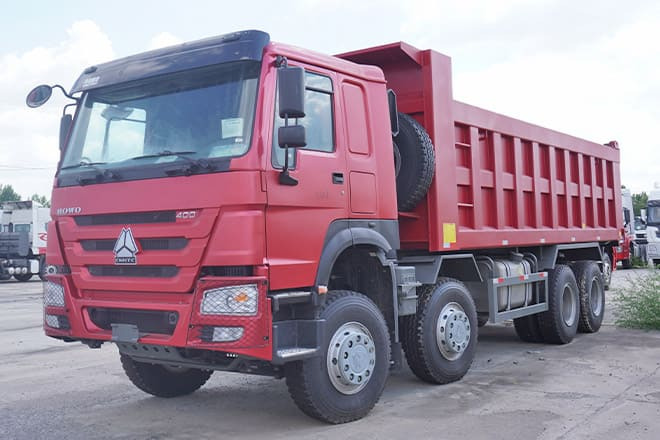 SINOTRUK Sinotruk Howo 8x4 Dump Truck for Sale in Cameroon - Tovornjak prekucnik: slika 1 SINOTRUK Sinotruk Howo 8x4 Dump Truck for Sale in Cameroon - Tovornjak prekucnik: slika 1