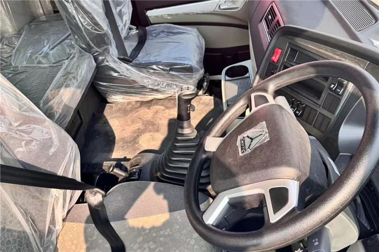 SINOTRUK Used Hohan Dump Truck with RHD for Sale In Tanzania - Tovornjak prekucnik: slika 3 SINOTRUK Used Hohan Dump Truck with RHD for Sale In Tanzania - Tovornjak prekucnik: slika 3