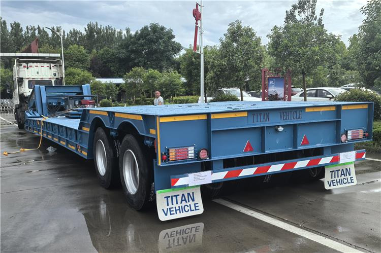 TITAN 2 Axle 80 Ton Detachable Gooseneck Trailer for Sale In Nigeria - Nizko noseča polprikolica: slika 2 TITAN 2 Axle 80 Ton Detachable Gooseneck Trailer for Sale In Nigeria - Nizko noseča polprikolica: slika 2