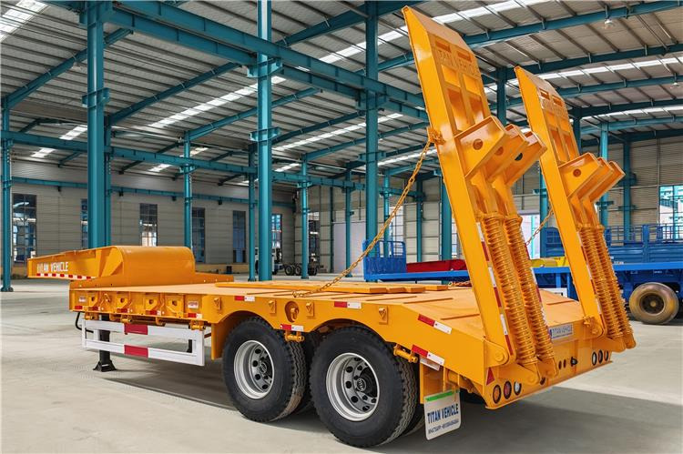 TITAN 2 Axle Low Loader Truck Trailer for Sale In Uganda - Nizko noseča polprikolica: slika 3 TITAN 2 Axle Low Loader Truck Trailer for Sale In Uganda - Nizko noseča polprikolica: slika 3