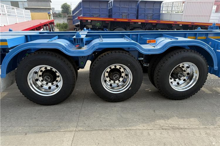 TITAN 3 Axle 40 foot Container Trailer for Sale In Senegal - Polprikolica šasija: slika 3 TITAN 3 Axle 40 foot Container Trailer for Sale In Senegal - Polprikolica šasija: slika 3