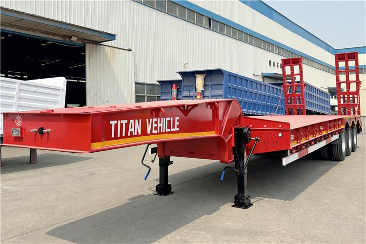 TITAN 3 Axle 60 Ton Truck Lowbed Trailer for Sale In Kenya - Nizko noseča polprikolica: slika 2 TITAN 3 Axle 60 Ton Truck Lowbed Trailer for Sale In Kenya - Nizko noseča polprikolica: slika 2