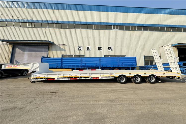 TITAN 3 Axle 80 Ton Lowbed Semi Trailer for Sale In Philippines - Nizko noseča polprikolica: slika 3 TITAN 3 Axle 80 Ton Lowbed Semi Trailer for Sale In Philippines - Nizko noseča polprikolica: slika 3