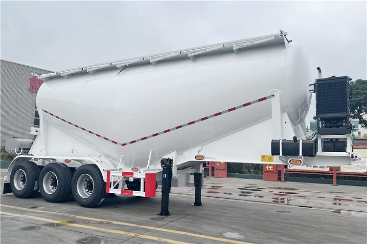 TITAN 30cbm Dry Bulker Cement Tanker Trailer with Air Suspension for Sale In Zambia - Polprikolica cisterna: slika 1 TITAN 30cbm Dry Bulker Cement Tanker Trailer with Air Suspension for Sale In Zambia - Polprikolica cisterna: slika 1