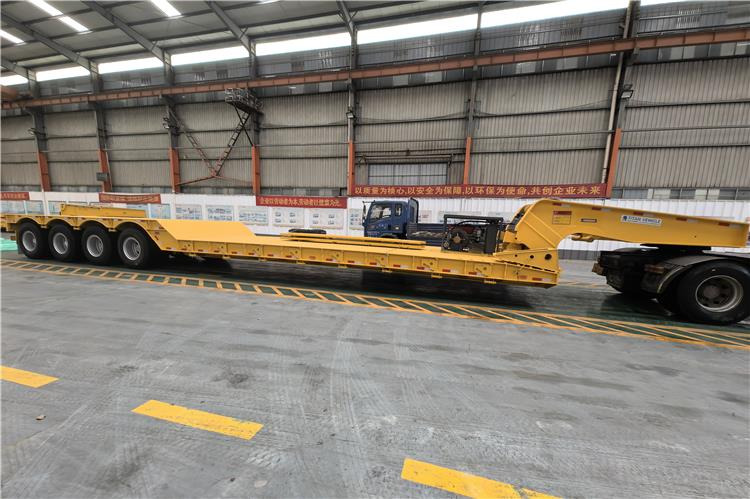 TITAN 4 Axle 100 Ton Removable Gooseneck Trailer for Sale in PNG - Nizko noseča polprikolica: slika 5 TITAN 4 Axle 100 Ton Removable Gooseneck Trailer for Sale in PNG - Nizko noseča polprikolica: slika 5