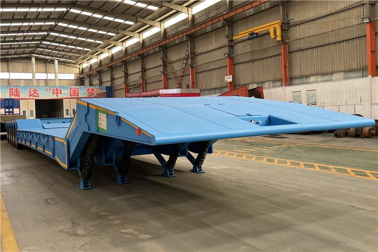 TITAN 4 Axle Folding Gooseneck Trailer for Sale In Zambia - Nizko noseča polprikolica: slika 3 TITAN 4 Axle Folding Gooseneck Trailer for Sale In Zambia - Nizko noseča polprikolica: slika 3