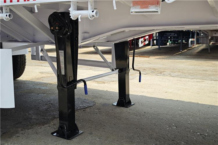 TITAN 4 Axle Livestock Truck Trailer for Sale In Guam - Polprikolica za prevoz živine: slika 4 TITAN 4 Axle Livestock Truck Trailer for Sale In Guam - Polprikolica za prevoz živine: slika 4