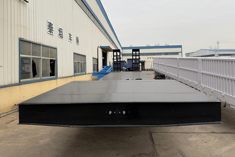 TITAN 4 Axle Lowbed Trailer for Sale in Mali - Nizko noseča polprikolica: slika 3 TITAN 4 Axle Lowbed Trailer for Sale in Mali - Nizko noseča polprikolica: slika 3