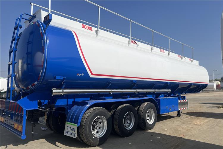TITAN 45000 Liters Oil Tanker Trailer for Sale In Ghana - Polprikolica cisterna: slika 2 TITAN 45000 Liters Oil Tanker Trailer for Sale In Ghana - Polprikolica cisterna: slika 2