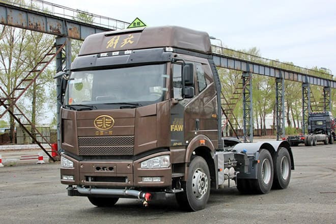 FAW Faw J6P 390 Truck New Model for Sale in Djibouti - Vlačilec: slika 1 FAW Faw J6P 390 Truck New Model for Sale in Djibouti - Vlačilec: slika 1