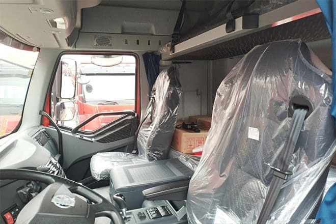 FAW New Faw J6P 420 Trucks for Sale in Cameroon - Vlačilec: slika 4 FAW New Faw J6P 420 Trucks for Sale in Cameroon - Vlačilec: slika 4